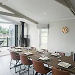 Transporter - Ukc4060 Holiday home